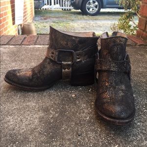 Freebird by Steve Madden “Phlow” Bootie Sz 7